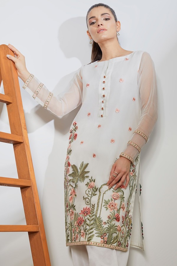 AK-Formal-Oorganza-kurti-2020