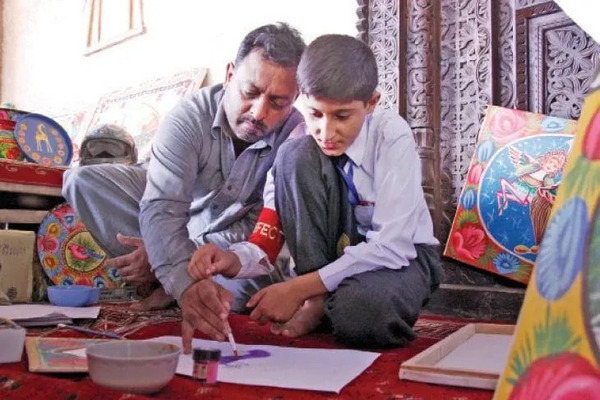 artists-behind-the-art