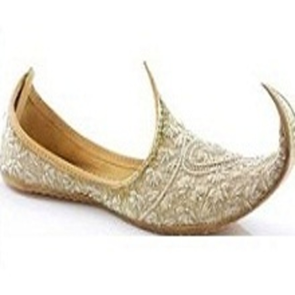 men-full-gold-embroidered-long-toe