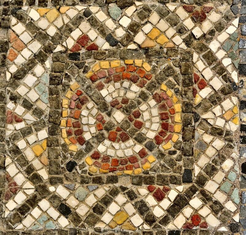 mosaic-floor-inset-square