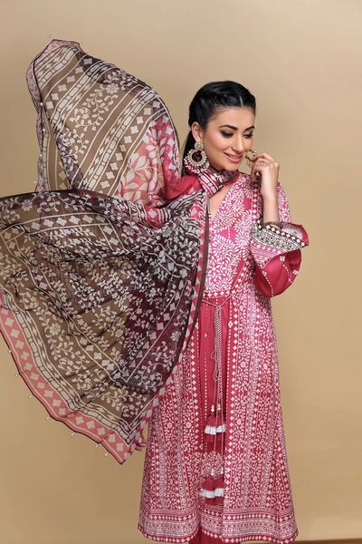nisha-lawn-chiffon-dupatta-02_50 nisha-lawn-chiffon-dupatta-02_50