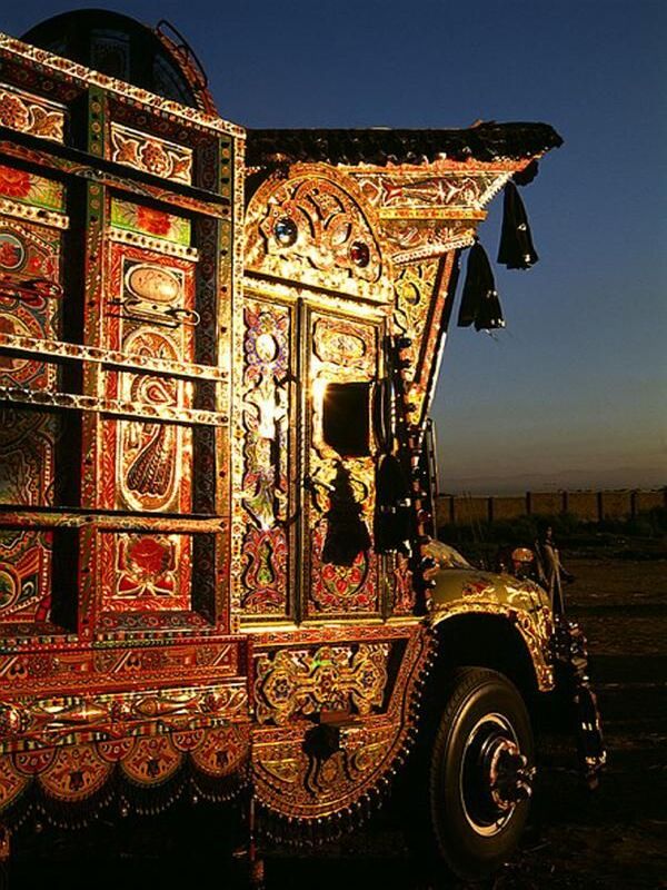truck-art-decorated-1