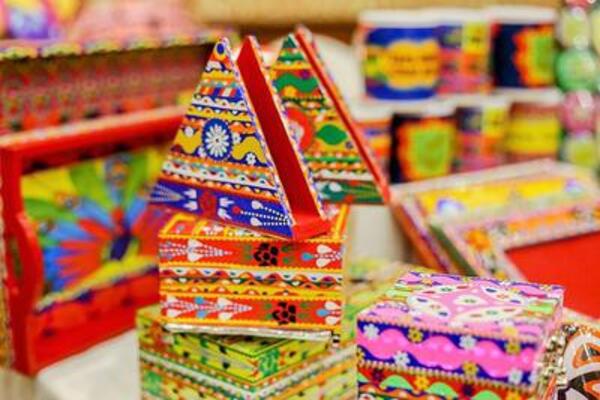 truck-art-gallery-by-starshine-2