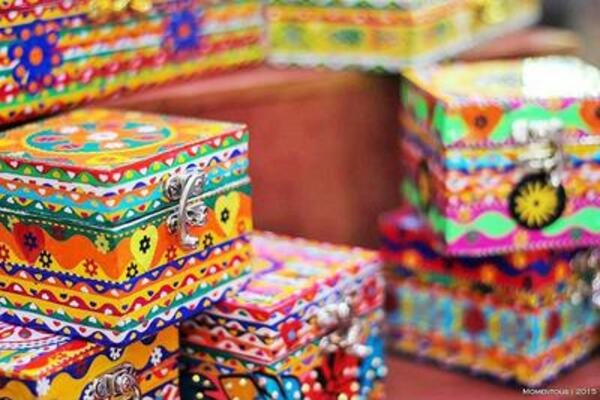 truck-art-gallery-by-starshine