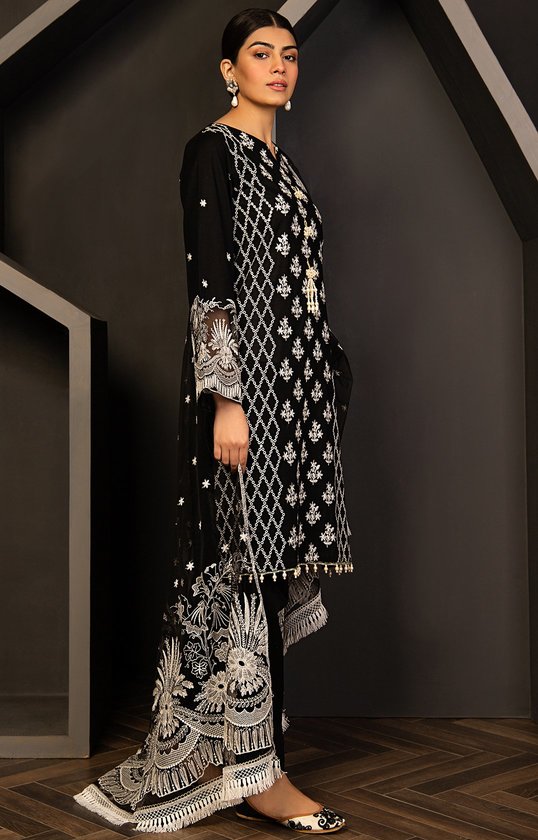 yahsir-waheed-lawn-black-white_50 yahsir-waheed-lawn-black-white_50