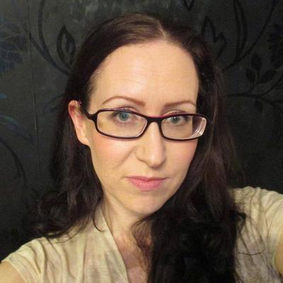 Zoe Robinson from England